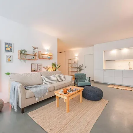 Center Loft *