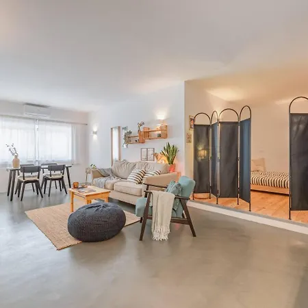 Center Loft *